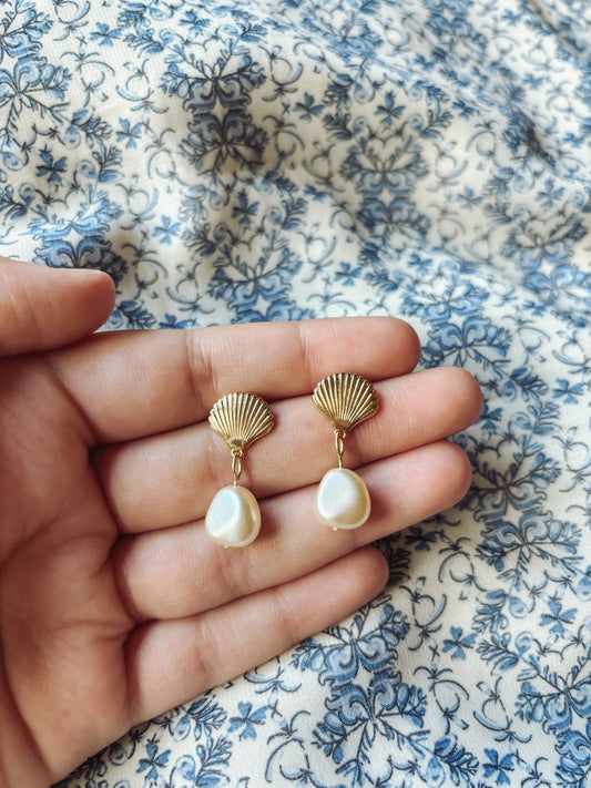 Gold Sea Shell Earrings with Pearls