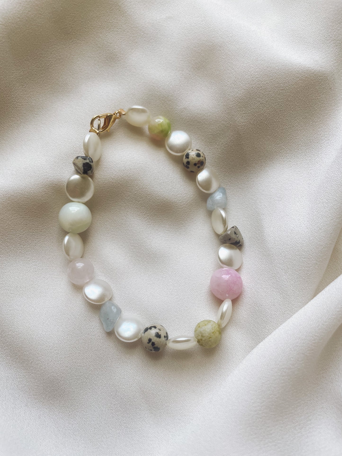 Abstract Gemstone Beaded Bracelet with Pearls